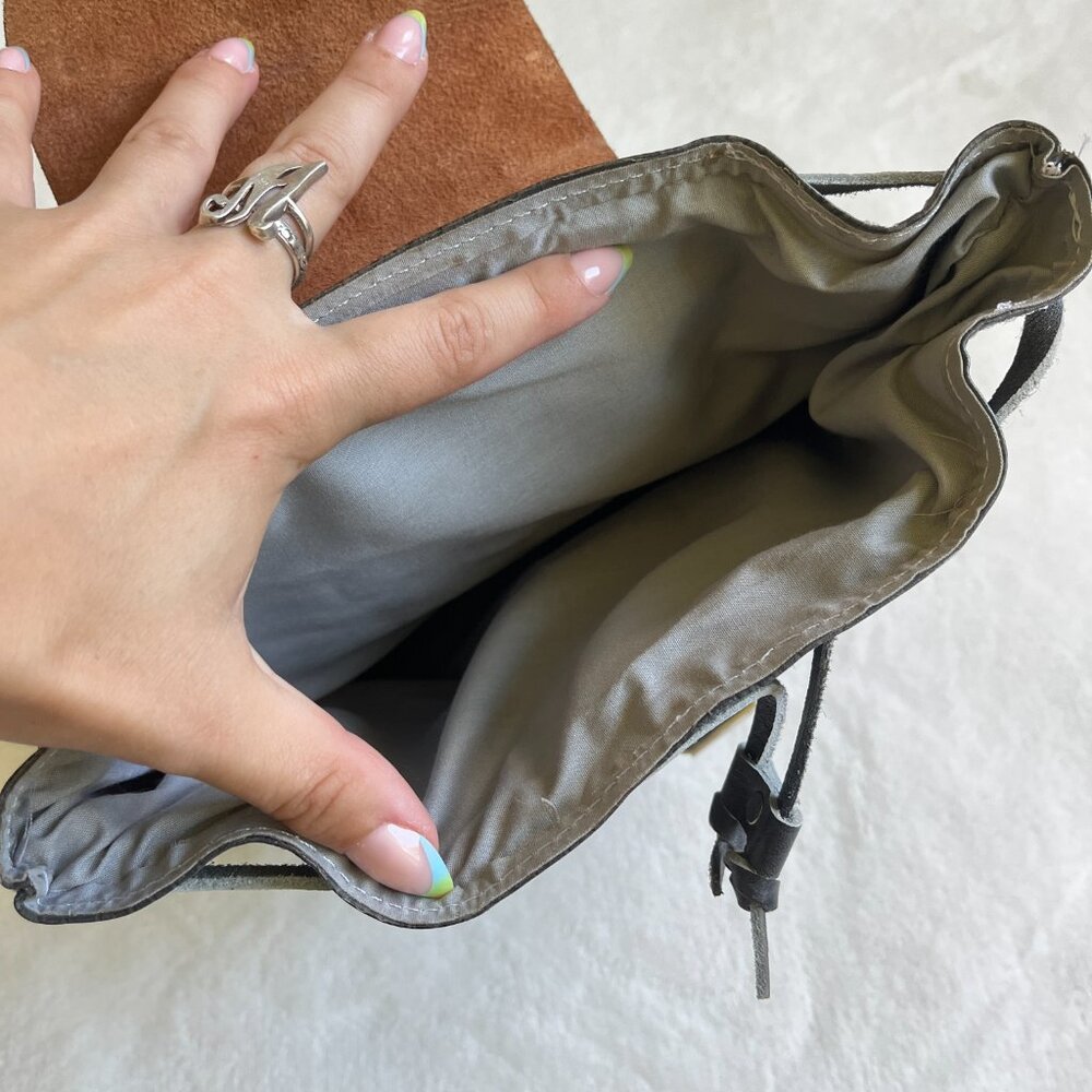 3/$30 🌟 Vintage El Salvador Leather Backpack - Picture 6 of 11